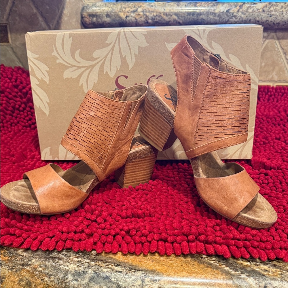 Sofft Tan Open-Toe Milan Heeled Sandals